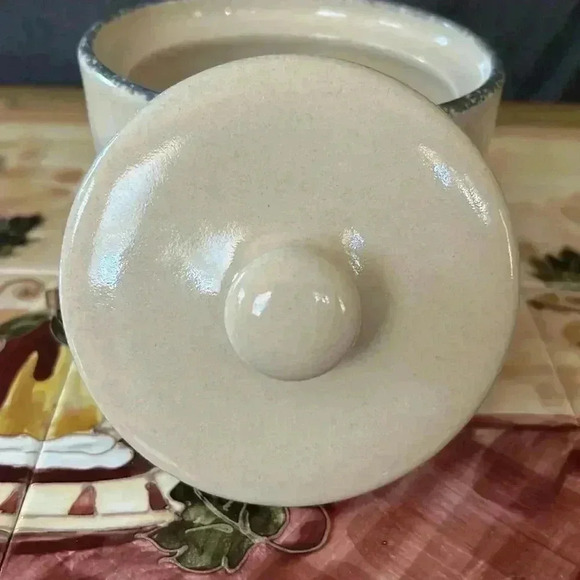 Home And Garden Stoneware Bird House Pattern - Picture 3 of 7